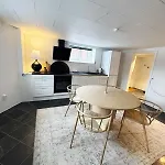 Apartman And Unique Basement With Parking Odense