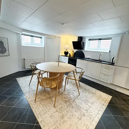 And Unique Basement With Parking * Odense