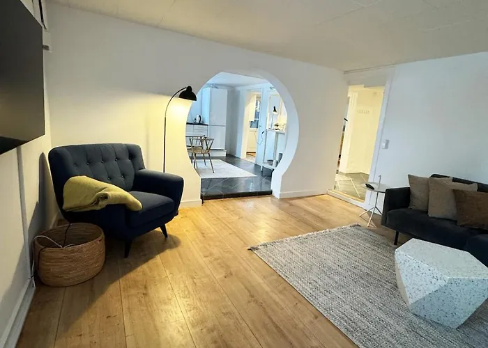 Apartment And Unique Basement With Parking