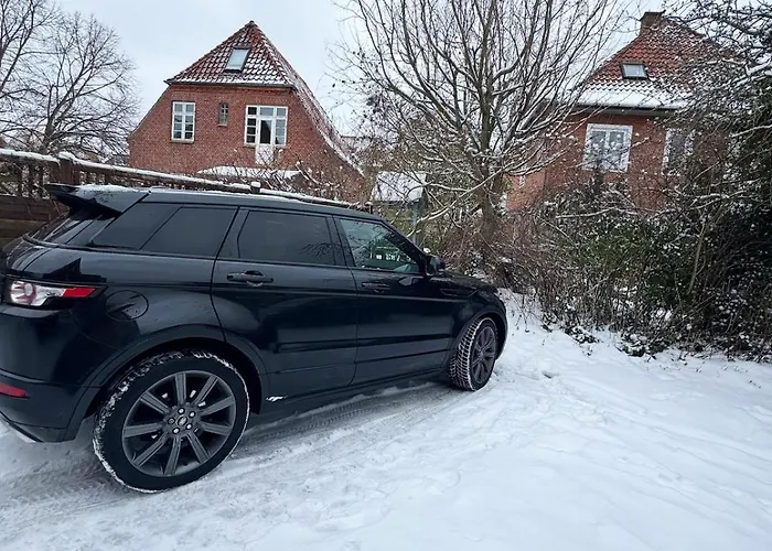 And Unique Basement With Parking Apartman